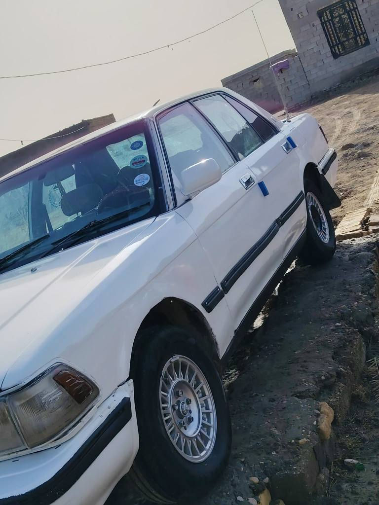 سلام عليكم سيدان 90 للبيع ايسر بلاد مكفوله من الكص والنقل جثه والعيب الشرعي محرك ونجي عشرط رقم قادسيه مشروع وطني مداور ثاني يوم مكان سياره سماوه الخضر السعر 35 وبيه مجال مكلف بالنشر للستفسار ***********
