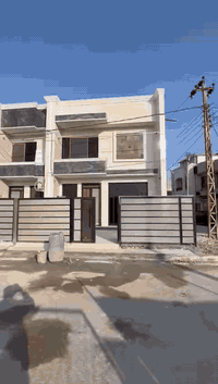 السلام عليكم 
دار للبيع المساحه ٦٥ متر  (( ركن ))
الواجهه ٧ متر 
العنوان-حي الجهاد/ديوان المخابرات/قرب شارع٦٠/
يحتوي الدار على:-غرف نوم عدد٤/صاله/مطبخ/صحيات٣/منور/
طابو صرف/مقابل الدار تشجير/ركن/رصيف٣متر/فرع ١٥ متر/
للاستفسار الاتصال 
***********
***********
يتوفر واتساب
