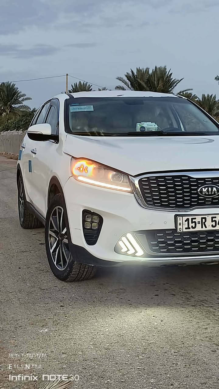 السلام عليكم للبيع كيا سورنتو موديل 2019شكل 2020  فووول مواصفات عدى البصمه والفتحه كشنات جلد وكهرباء شاشه جبيره كامره خلفيه ٥ كامرات سياره جديده مكينه جديده 6سلندر 7راكب تبريد ثلج3قطع رقم انبار  مشروع وطني  غرفه جديده سياره بيه تجيه خفيفه كلش ومصبوغه عام سعرها 163 وبيه مجال مكاني بابل الحله هذا رقمي *********** بيع فقط 🛣️
