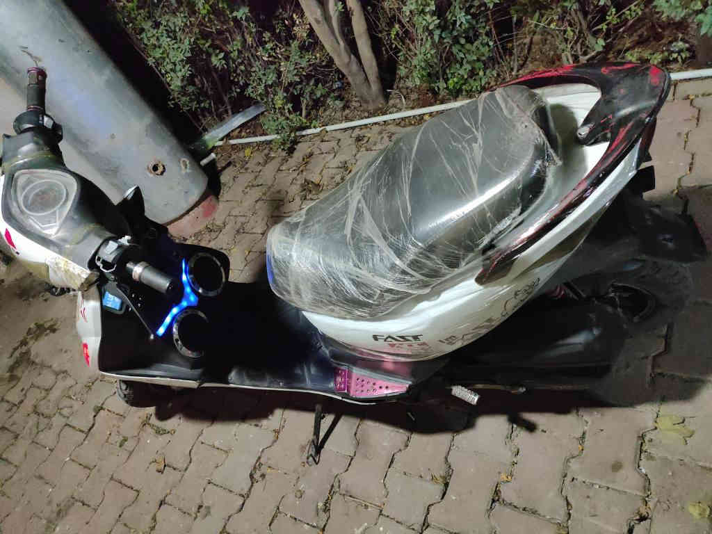 سلام عليكم ماكس مضلع ٢٠٢٣ للبيع اي عيب مابي اضرب سلف و اطلع ربع ما تصرف علي ما ناقصة شي كول شي شغال كهربائيات شغالة سعر ٣٧٥ و بي مجال *********** بي واتساب و خاص موجود كركوك, العراق
