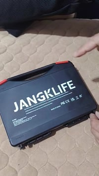 مكينة كتابة • خشب • بابل