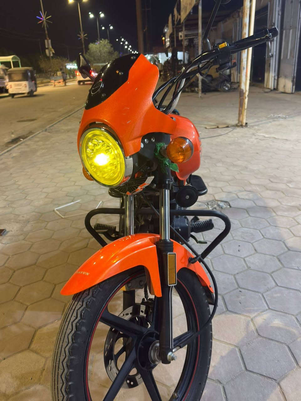 السلام عليكم درجه دايوان ماكس لبيع موديل  2023رقم وسنويه مكفوله بسمي سعر خاص لانتصال ***********
