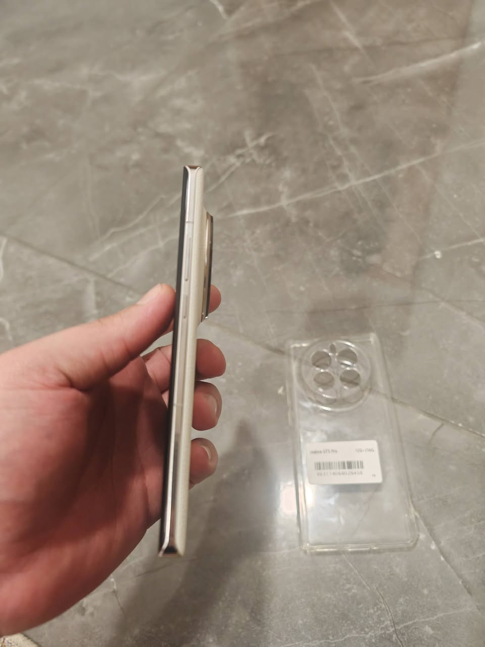 ريلمي GT 5 pro
نظافه جيد جدا 
ذاكره 256
رام 12
نسخه الصين 
لغه عربيه تحديثات  خدمات كوكل 
دبل شريحه يدعم تسجيل مكالمات تلقائي 
معالج 8gen3 
صحه بطاريه 96
فقط جهاز بدون ملحقات
سعر 390
متوفر توصيل 
فقط بيع


**إذا كنت صاحب هذا الإعلان وتريد حذفه لأي سبب، رجاءا أرسل رسالة إلى الدعم الفني**