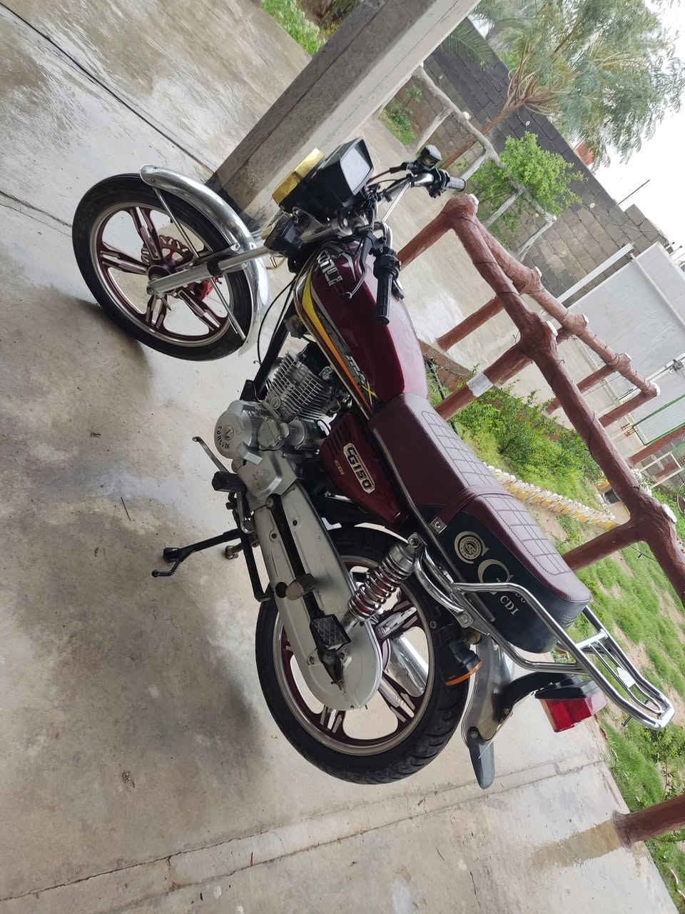 سلام وعليكم سيفان موديل ٢٣ باب اول سونك دراجه بلاديه خير من الله مراوس بسيفان ٢٥ او ٢٤  مكاني ديالى كنعان


**إذا كنت صاحب هذا الإعلان وتريد حذفه لأي سبب، رجاءا أرسل رسالة إلى الدعم الفني**