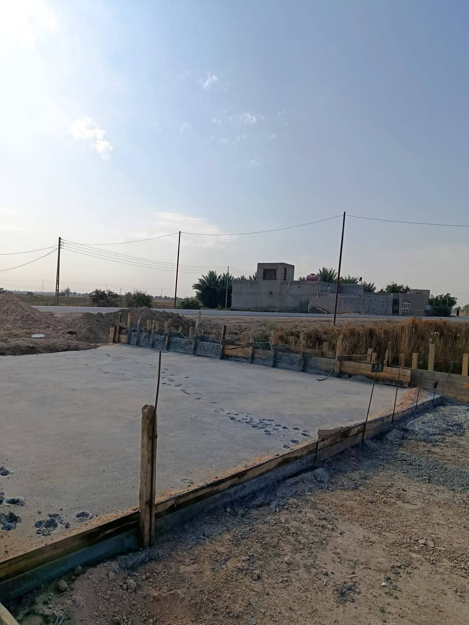 نبده على بركات الله 
يوفر دوانم مزارع سند طابو 25 تحويل بسمك ثاني يوم
متوفر كافه الخدمات 
ماء اساله 
تبليط +جسر صب كونكريت
كهرباء
ماء سقي لمزروعات 
(لمكان دوانيه طريق دوانيه نجف الشافعيه) من البدايه نزلت لجواسم 
من النهايه خلف حي الموضفين  قرب سايلون الشافعيه
تبعد 5دقايق عن شارع دوانيه نجف 
ايضن يتوفر بعض لدوانم فيها نخيل جيد 
انته ماعليك بس تجي تحجز مزرعتك متوفر كادر ختصاص زراعة 
+964 771 332 3135
0782 779 5803
