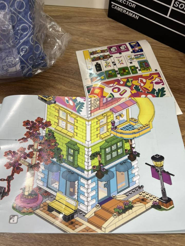 جبتلكم قطعة فخمة مو كيس كونية ليكو 🤣🤣مادري كم كيلو وكتاب عملاق وتفاصيل تجننن وكومة محتويات قطعة نادرة وجميلة


**إذا كنت صاحب هذا الإعلان وتريد حذفه لأي سبب، رجاءا أرسل رسالة إلى الدعم الفني**