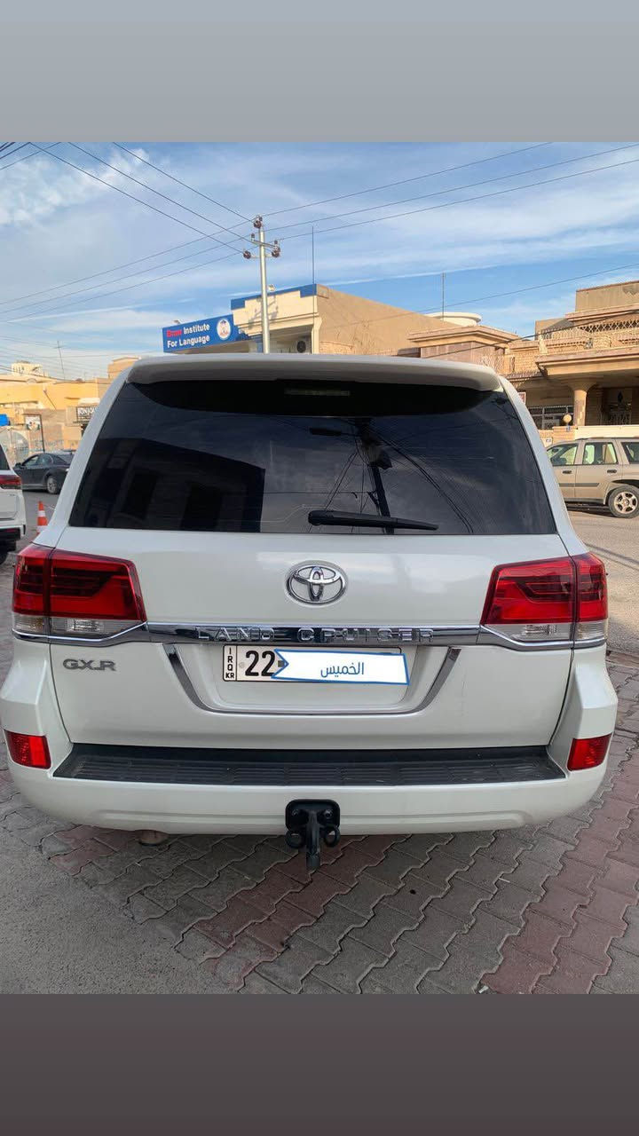 لاندکروز Gx 2010 
مواسفات قەتەری 
 چوار پارچەی گۆڕاوە
دەرگایەکی پەمپە 
جەمپێکی خەفیفی پێشی هەیە 
قنجێک لە بەتانەی ، بێ ئێڕباگ 
مەکینە V6 قەپاغ کرایتەوە 
ڕەقەم هەولێر سەنەوی نوێ 
ڕۆیشتن ١٧٢ هەزار کم  
نرخ ٢٧٨  وەرەقە
*********** واتس ئەپ📞 أربيل, العراق
