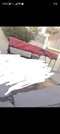 عندي هذا الجادر البيع ايري و يتصل 07510644037