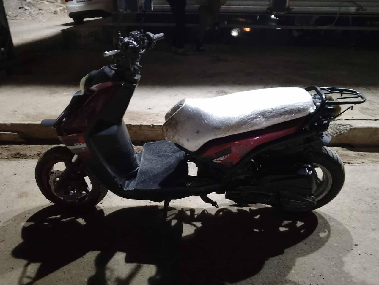 سلام وعليكم دراجه سكنس جبلي دراجه نضيف نقصها شي بصيط دراجه خير من الله شلعه ومعدل سلف هندر بيها ملعب بتابر لخلفي سعر 350 وبيهه مجال رقم ***********
