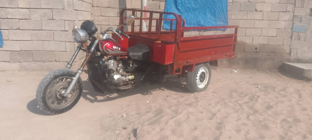 السلام عليكم ستوته التيار نظيفه ادوات
*********** 
 سياره نظيفه
