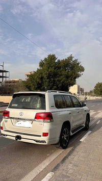 لاندكروز GXR • V8 • رقم اربيل