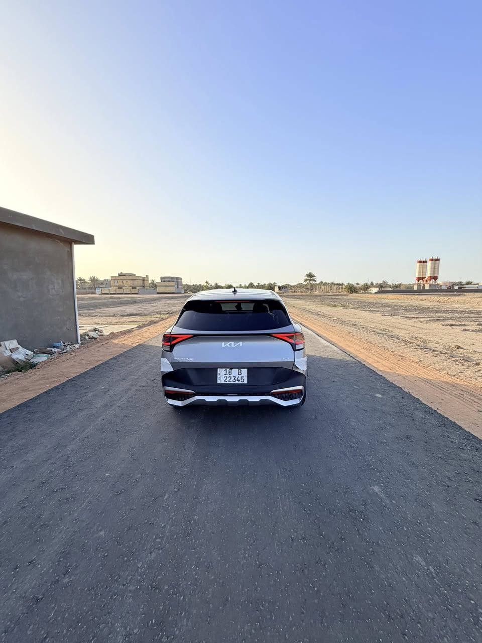 للبيع سبورتج 2023 حادثها مثل ماموضح بالصور ‏مواصفات باب ثاني السيارة ليبل واحد الجنة مصلحة ومصبوغة فقط بدون ايرباك وبدون شواطئ جديدة بمعنى الكلمه سنوية بسمي وباب الخلفية اصبعين بارد فقط السيارة بانزين 
السعر 188 
العنوان بابل 
***********
