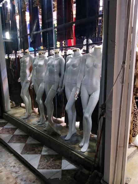 ملكانات عدد 9نضافه 80 %السعر 45
العنوان بغداد دورة ابو دشير الاتصال على الرقم ***********
