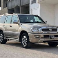 Toyota land cruiser   فرۆشتنی خێرا مۆنیکا.٢٠٠٥ Gxr  فولە ساغە گێڕ و مە...