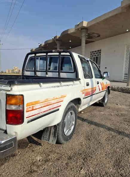 سيارة بيك ام موديل 93 سيارة مكفولة كفالة عامة نضافة فول على وضع الشركة رقم بغداد انكليزي والسيارة بأسمي و المداور ثاني يوم 
رقم ***********
