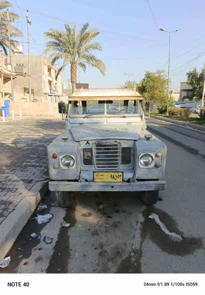 السلام عليكم سيارة لاندلوفر حمل بغداد حي الحسين شغالة وتمشي كير ومحرك بلاديات سعر 15ورقة وبيهه مجال رقم صاحب السيارة***********
