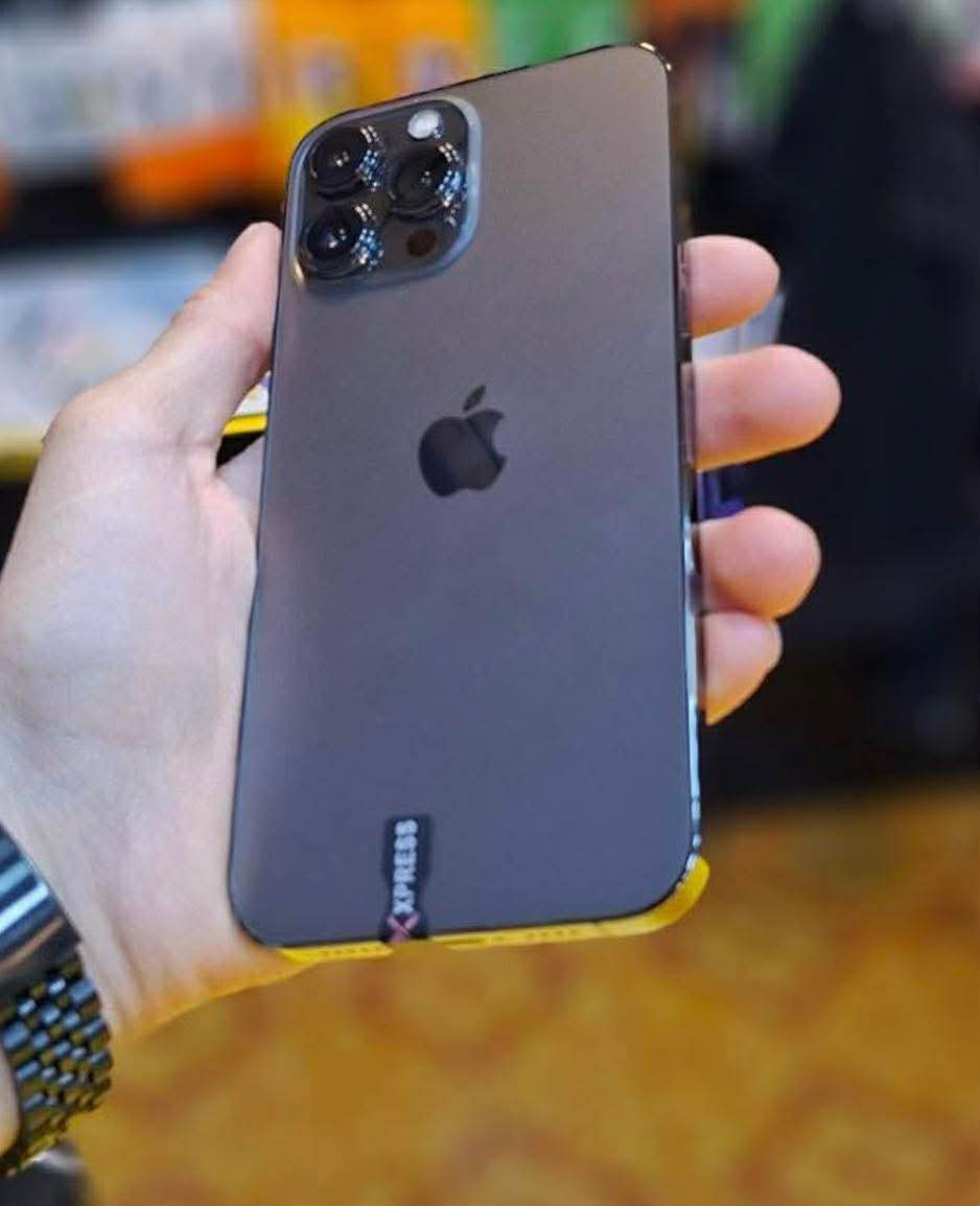 سلام عليكم ايفان ١٣ برو ماكس ما مفتوح بطاريه ٩٠ تلفان جديد كلش السعر ٨٠٠ وبي مجال
الرغم ***********
