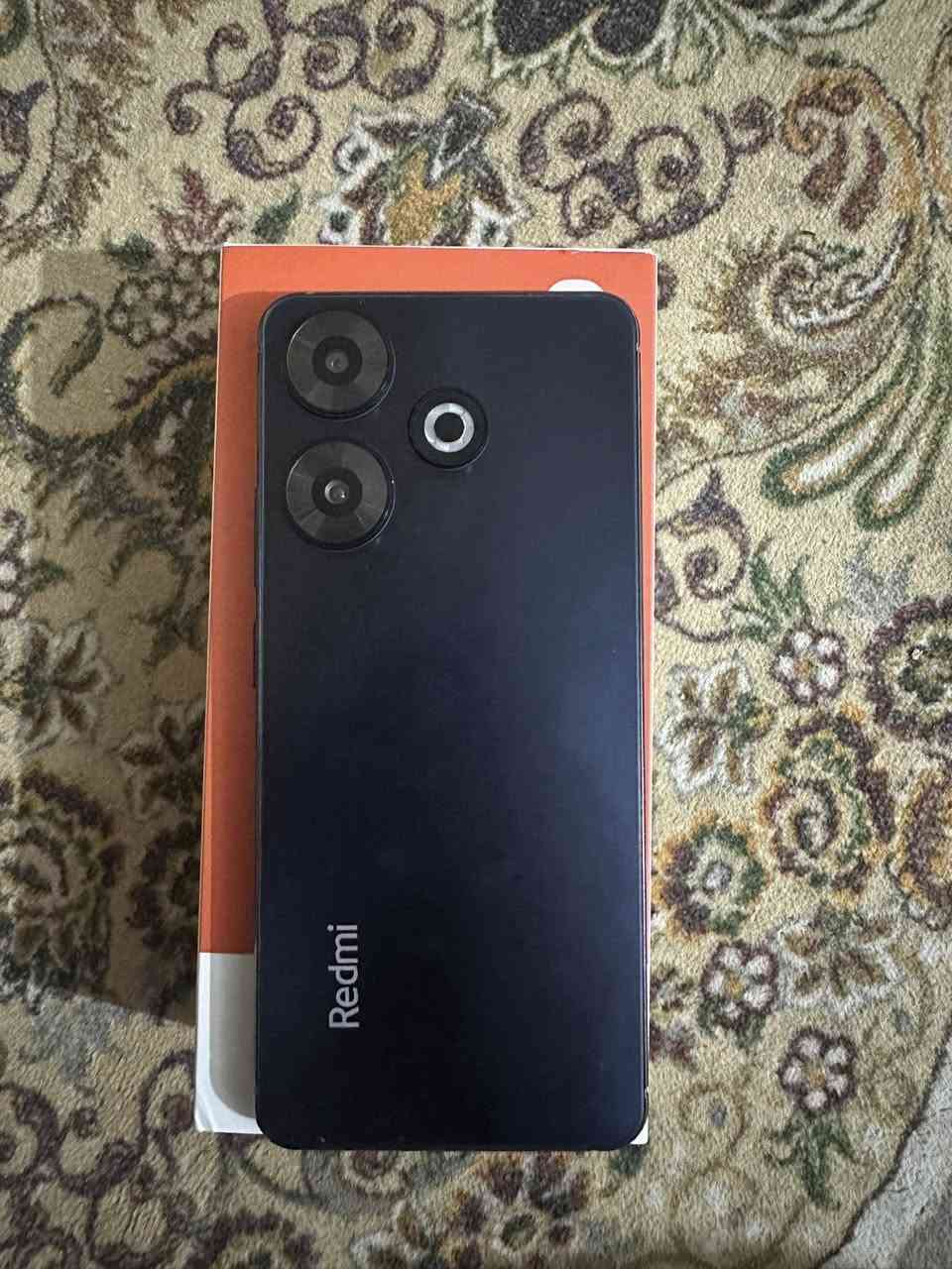 ريدمي 13برو للبيع ذاكره 256جهاز اخو الجديد مستعمل يومين سعر 125وبي مجال قليل العنوان كربلاء حي الميلاد رقم التلفون ***********
