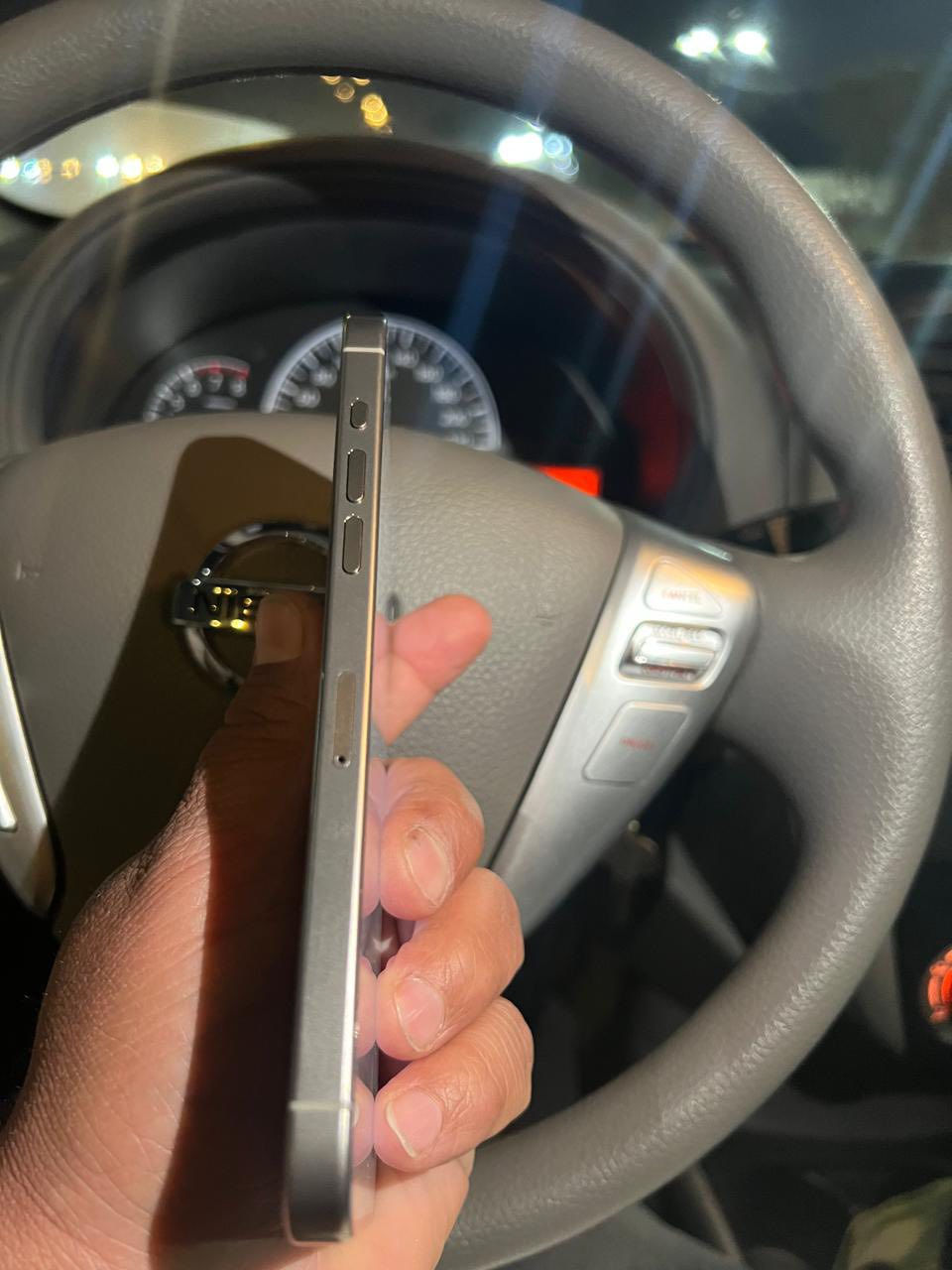 السلام عليكم جهاز 15 برو ماكس ذاكره 256 جهاز شرق اوسط كارتونه وتر بروف بطاريه 93 بلاديه نظافه 100/100 جهاز نضيف السعر 1025 وبي مجال 
***********
