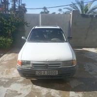 استرا للبيع موديل1992 كير ومحرك مكفولات سنوية 2030 رقم انكليزي تحيول ث...