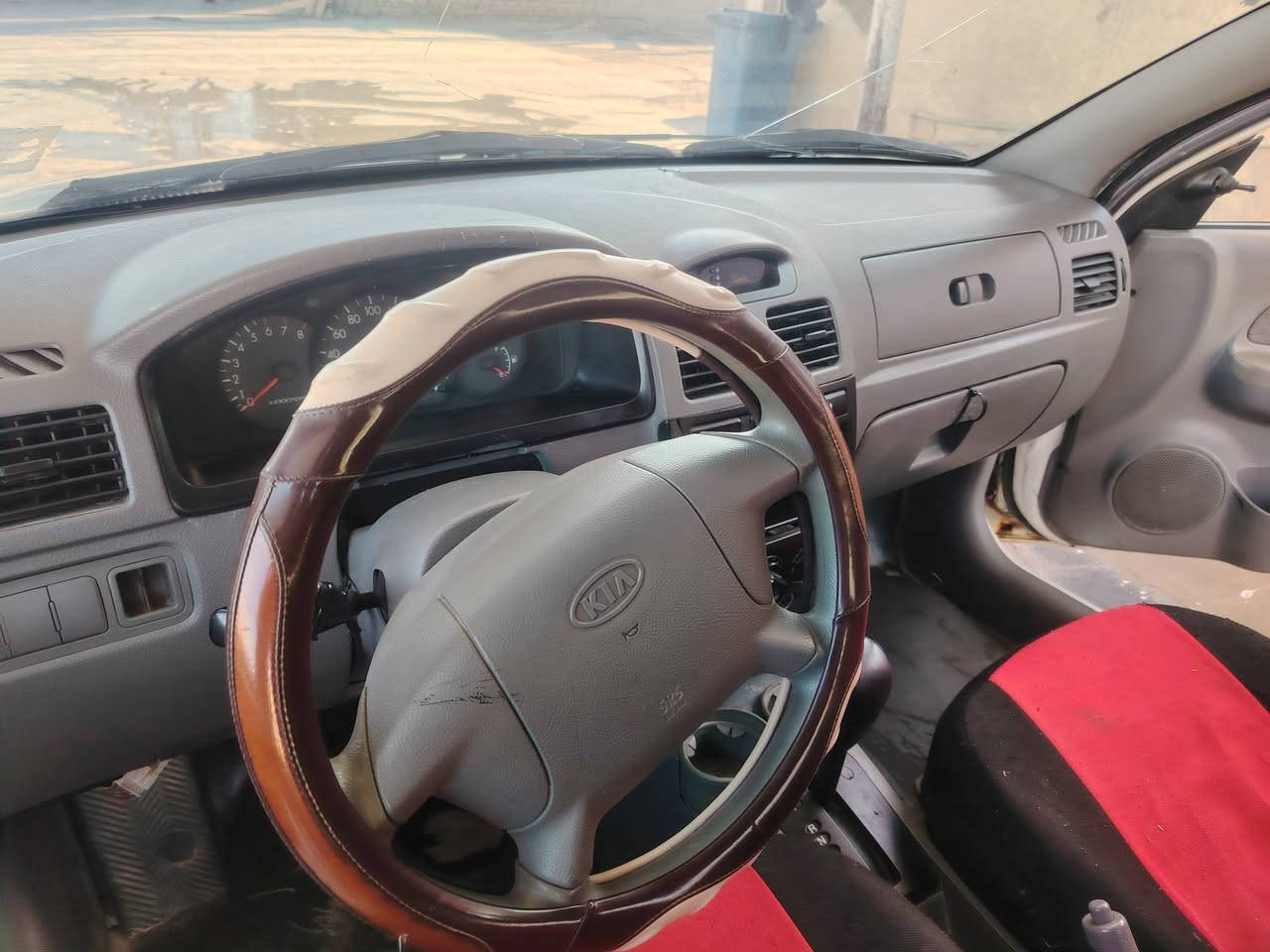 السلام عليكم كيا ريو 2010 البيع فقط مكينه وكير بل جيس تصل *********** مكان الدوانيه
