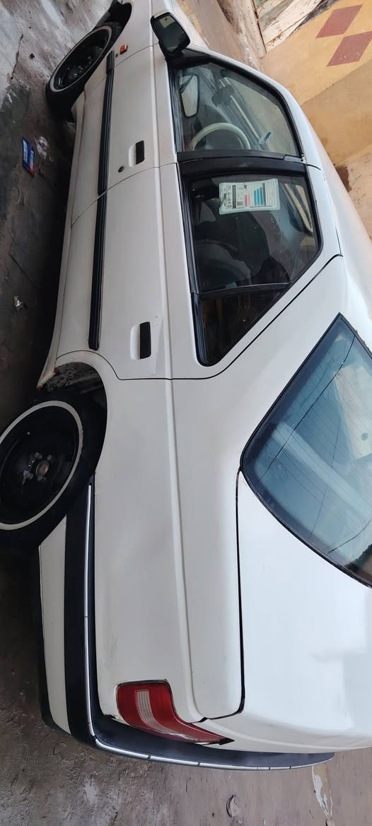 سلام عليكم بيجو اربع ميه وخمسه لبيع جاهزه مديل ١٢ سعر ٣٥     ***********
