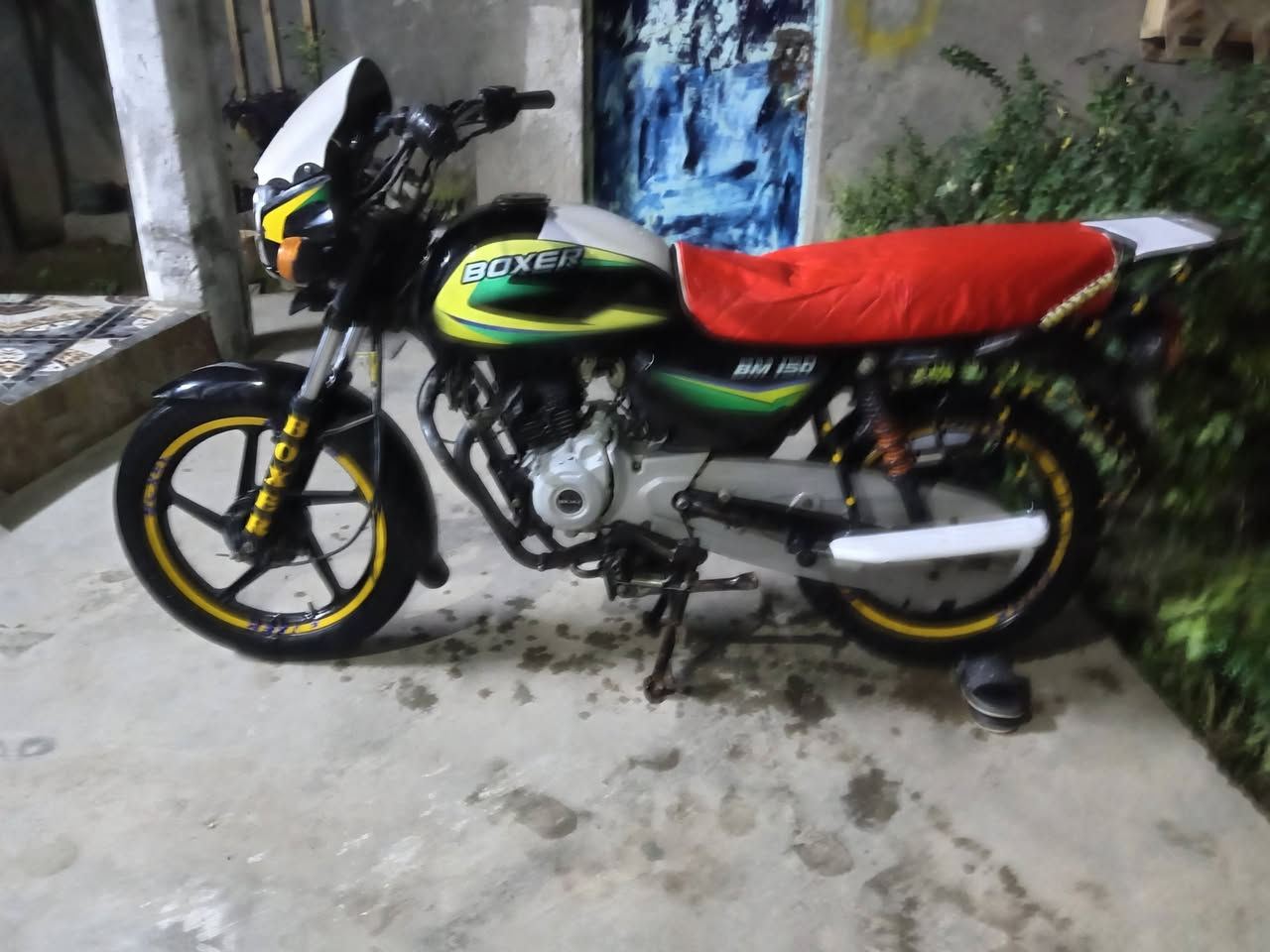 سلام عليكم بوكسر 21 كفالة فقط ولفات مبدلة الباقي كلة مكفول للبيع او مراوس حسب القناعة مكان ديالى مقدادية ابو صيدة كلبي اوراق شرط ترقيم رقم ***********
