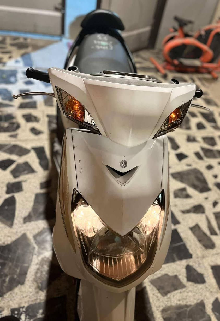 سلام عليكم دراجه سكنز فحل الدراجه بلاديه مصار هواي من نزلتها من الرمبه شهر ونص او اقل دراجه مكينتها خرسه الدراجه كلها بلاد السعر ٨٥٠ وبيها مجال للطيبن وذا مو شراي لا تدخل خاص وتعبني رقمي +964 771 940 9724 واتساب مكاني بغداد حي تونس افاق عربيه


**إذا كنت صاحب هذا الإعلان وتريد حذفه لأي سبب، رجاءا أرسل رسالة إلى الدعم الفني**