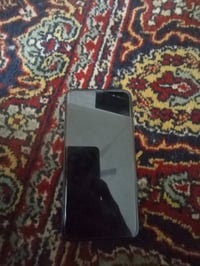 سلام وعليكم شباب عندي هاذ اكس ماكس مبدل بس شاشه والقرآن الشاشة وكاله ش...