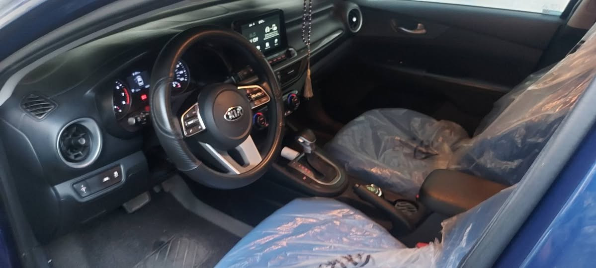 السلام عليكم كيا فورتي 2019 حادثه جاملغ خلفي من صفحة قبغ البانزين اوبيه شخوط قليله ماشيه 58ميل سياره خير من الله مابدل بيه بس راجز للأمانه.نص فول رادار سرعه تحكم استيرن تبريد خير من الله بالشوف تحكم عليه الحجي وحد والشوف وحد.السعر 135بيه مجال بسيط الاتصال على الرقم***********
