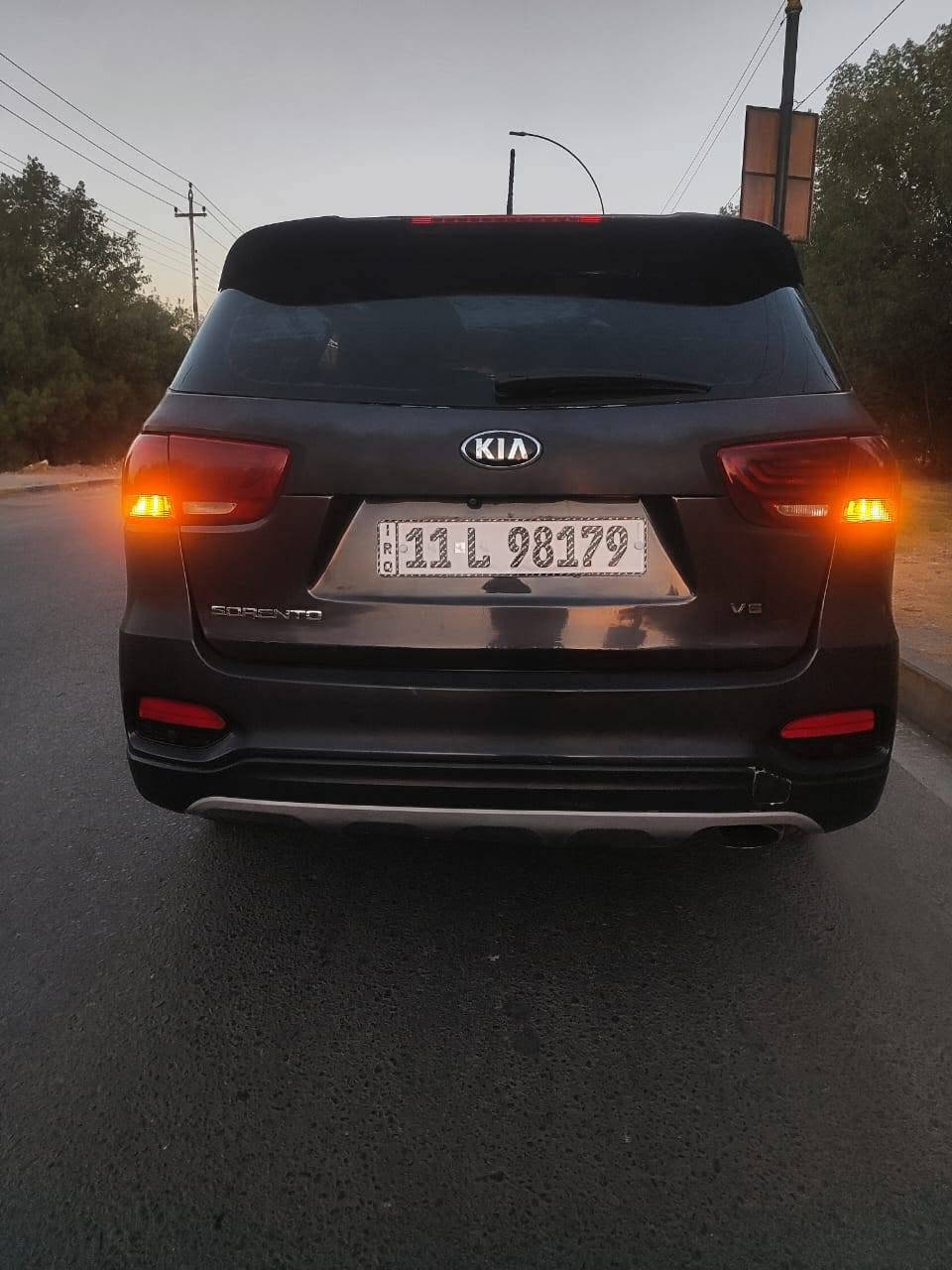 السلام عليكم سورنتو امريكي 2019 للمرواس فقط محرك 6v سنلدر رقم بغداد 7 راكب السياره بأسمي وتحويل ثاني يوم الضرر بنيد وجاملغ أيسر وقبق جنطه فقط وحالوب كلش خفيف
السياره فول مواصفات ماعدا البصمه والبنراما 
مراوس بالنترى 15 فمى فوق  
الاستفسار .
***********
‏‪***********‬‏
