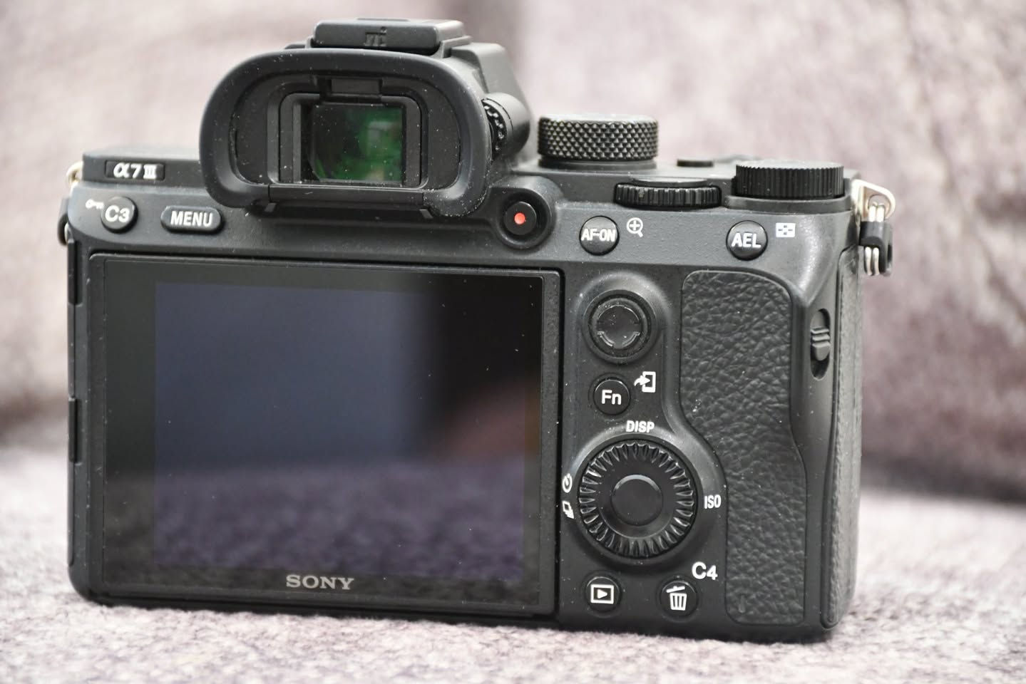 بدي سوني a7iii نضافة 100/100استخدام 5ايام مكاني بغداد المشتل سعرقفل مليون و300مع شاحنه وبطاريةعدسة 28-70سعر450جديدة  ***********
