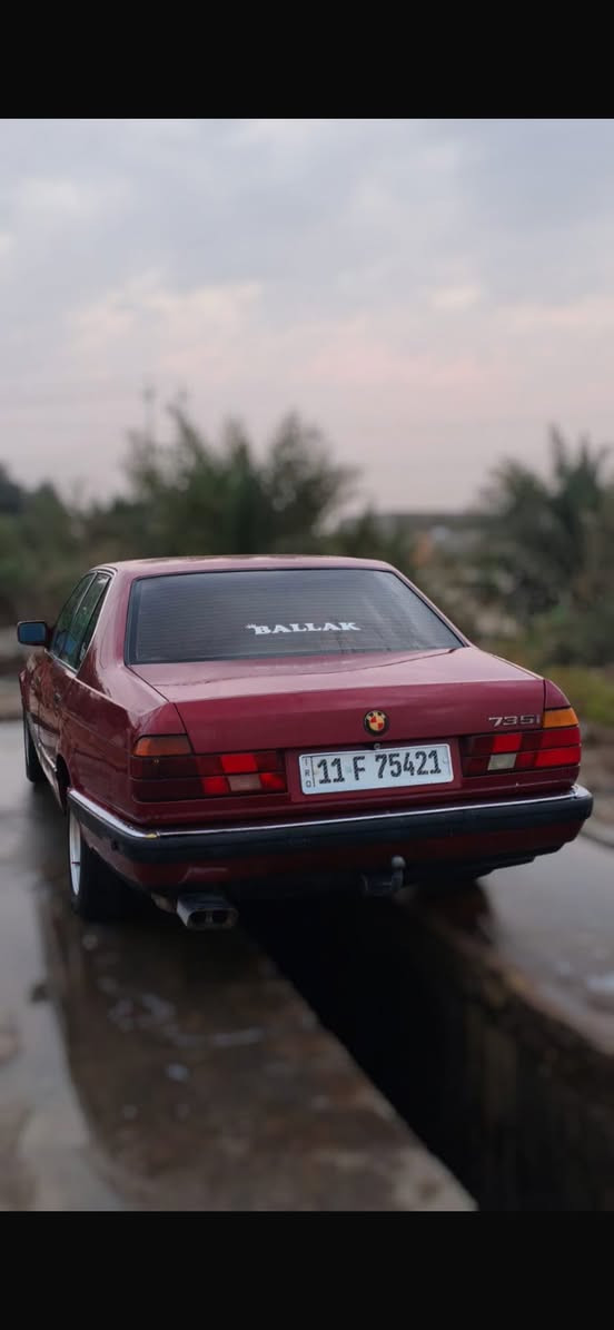 ‏بي أم 35 موديل 92 ورقم بغداد راعيها بدير البصرة تدفئة تبريد تحكم استيرو مصبوغ صبغ عام بدون حادث مكان السيارة البصرة ***********//////        ***********￼ ￼السعر63
