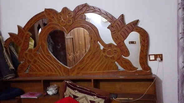 سلام عليكم غرفة للبيع ٢٥٠ وبيهة مجال عنواني بغداد مدينه الصدر رقمي ***********
