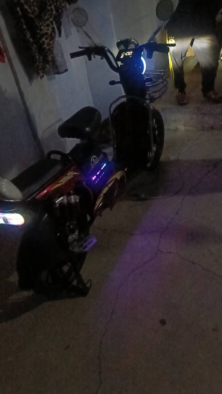 سلام عليكم باسكل شحن لل بيع موديل 2025سعره 250بيه مجال


**إذا كنت صاحب هذا الإعلان وتريد حذفه لأي سبب، رجاءا أرسل رسالة إلى الدعم الفني**