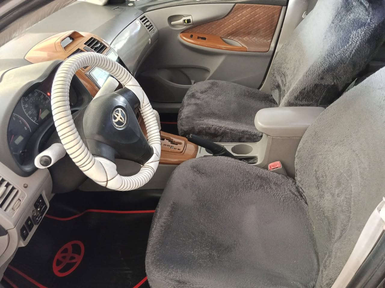 سلام عليكم
كورلا موديل 13 رقم جديد دولي سنوية جديدة مامنتهية نقابة مصفر محرك بدون صرف كير مابي عيب شرط التحويل ثاني يوم ضربتها من امريكا جاملخ خلف السكن وجاملخ خلف سائق شخطة ستوته سيارة غاز وبنزين بجم كبس بدون ارباك..السعر 135 وبي مجال ..للأتصال 
***********
اني بس ناشر رقم صاحبه كاتبه راسلو وتدللون
