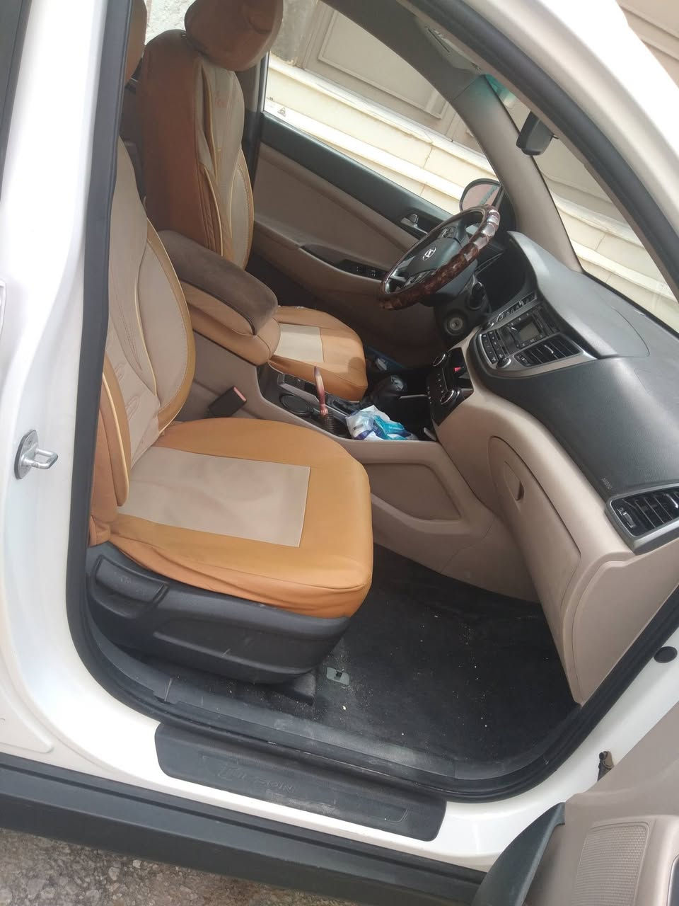 توسان 2018 اربيل 
ماشيه 140 مكفولة 
مكان السيارة نجف - مشخاب  . للاستفسار الاتصال على الرقم التالي ؛***********  
غير متواجد على الفيسبوك
