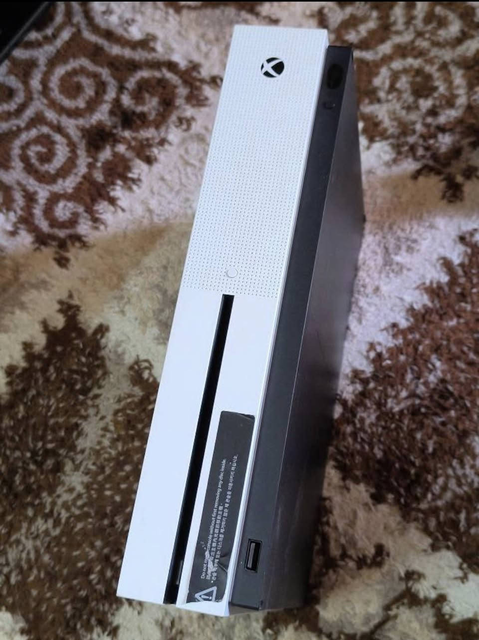 للبيع أو 🎮
اكس بوكس Xbox One S نظيف ويشتغل تمام وما بي أي مشكلة.
بيه اشتراك Game Pass وألعاب جاهزة للعب.

السعر 145$
ويوجد توصيل. 🚚

اللي يريد يستفسر يراسلني خاص


**إذا كنت صاحب هذا الإعلان وتريد حذفه لأي سبب، رجاءا أرسل رسالة إلى الدعم الفني**