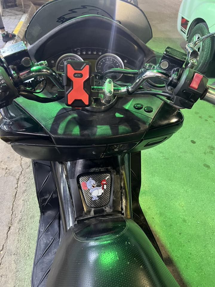 دراجة 010 مكفولة كفالة عامة وكفرات بلادية بس وشمتهم علة مود الجمالية مكفولة من كير من كفرات من مكينة دراجة حلوة ونضيفةاو بنانزين كلة محسن او دهن امزويل  وتفاصيل البقية خاص او تتصل عل رقم ***********بكاني واسط
