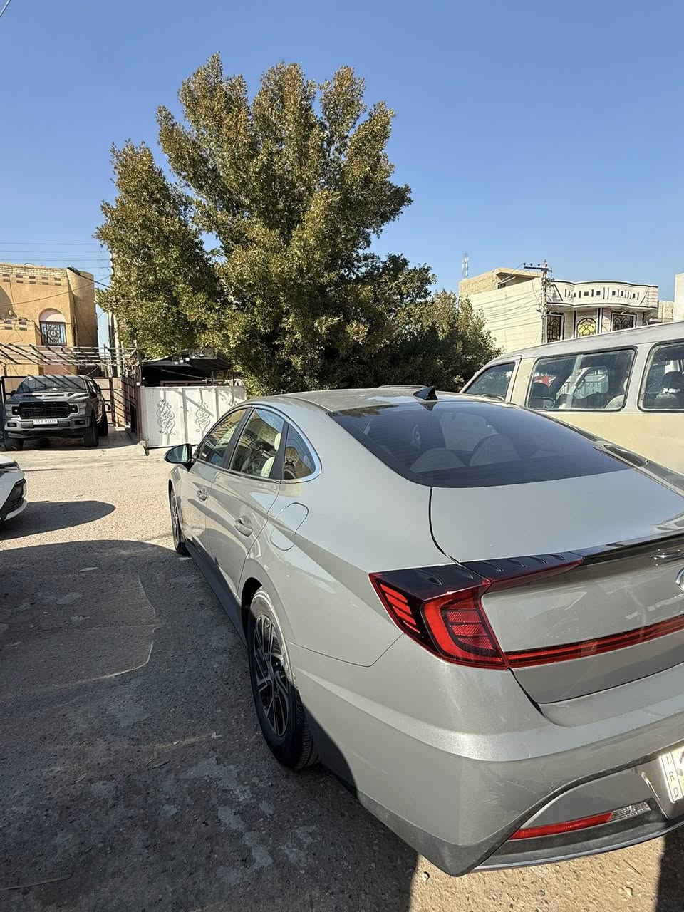 سوناتا هايبرد للبيع
hybrid blue 2023

محركها يكون 2000 وارد امريكي  

فىة البلو رقم بغداد الجديد باسمي

كاميرا  / بصمة / تبريد قطعتين / سايد بريك دكمة

اشاير بالمري / بصمة ابواب / كير دكم 

تحكم ستيرن  شفتات / نقطة عمياء / رادار /  تحديد مسار 

حادث بسيط  الدعامية نفسها الامامية والخلفية وحافة البنيد معدل بارد 

لون سمنتي السياردة جديدة بمعنى الكلمة 
ماشية  24 ميل

السعر 193$ ورقة 
مكاني بغداد جسر ديالى 
للتواصل ***********
