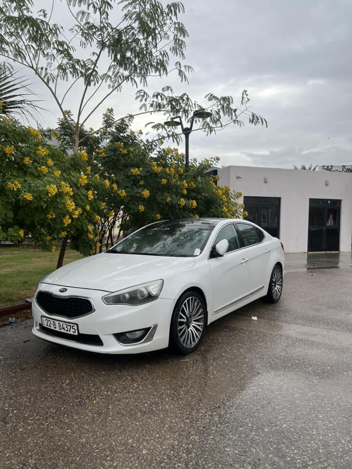 للبيع 
كيا كادنزه خليجي موديل 2015 
سياره بيه بنيد وباب السايق معمرات ورش كلير جملغات اماميه توحيد لون سياره جاهزه مكانه نجف سعر 135 استفسار *********** ممتواجد فيس فقط واتساب
