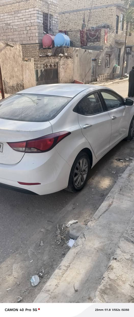 سلام عليكم ورحمه الله النتر لبيع موديل 2016 محرك1800 وراد خليجي سيار بيه رشات صبغ بدوان معجون تجميل فقط  وبدن تبديل سونارموجود بل صور سعر 118 رقم***********
