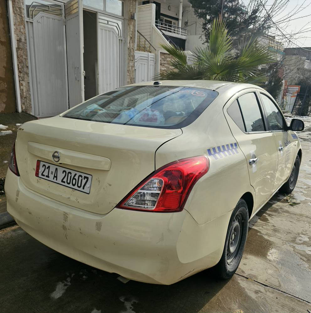 لاکشمیبای تەکسی بۆ فرۆشتن 
مۆدێل ٢٠١٣
تەکسی 
رەقەم باریک ی سلێمانیە 
بێ مەسروف 
هەنێک مەعجوم کاری هەیە 
٤٢١ هەزار ڕۆشتووە 
سەیارەیەکی پاک و جوانە ماڵی دۆستە
نرخی ١١٨ وەرەقە و مەجالێکی برایانەی تێدایە  
بۆ زانایری زیاتر تکایە پەیوەندی بکەن 
***********
*********** السليمانية, العراق
