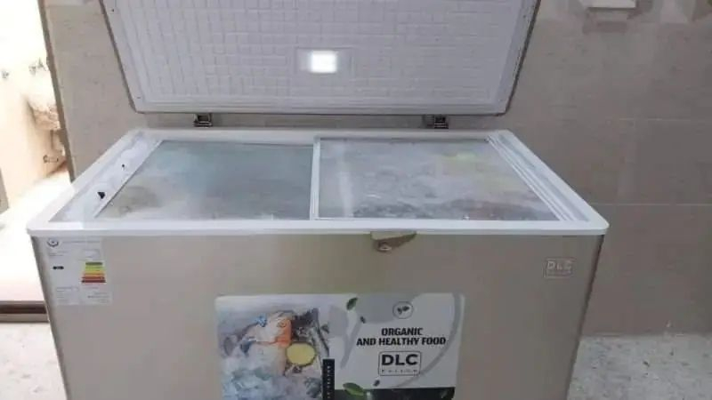 مجمدة للبيع الحجم 14...نظيفة جدا كما موجوة بالصورة النوعية DlC تجميد خير من الله وفيها ايضا نظام تبريد ..يعني نظامين تريد تجميد او تريد تبريد .... .. السعر 400 الف...... للاستفسار اكثر خاص..


**إذا كنت صاحب هذا الإعلان وتريد حذفه لأي سبب، رجاءا أرسل رسالة إلى الدعم الفني**