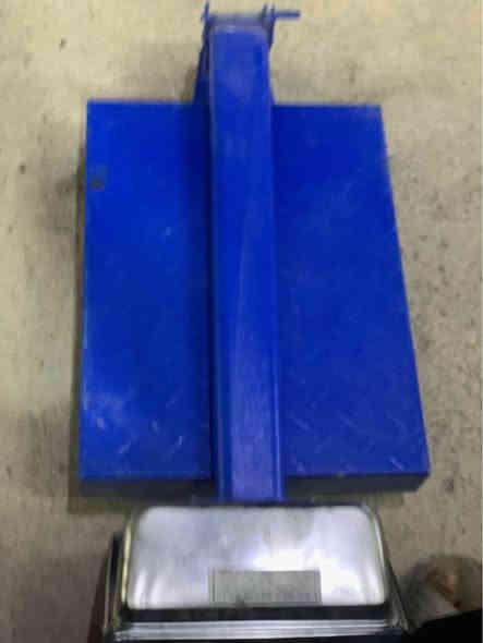 سلام عليكم ميزان للبيع درجه أوله الله شاهد ما صارلي أسبوعين من أخذته كامل ويا شاحنتا 
السعر ٤٠وبي مجال 
عنواني بنجه علي 
*********** كركوك
