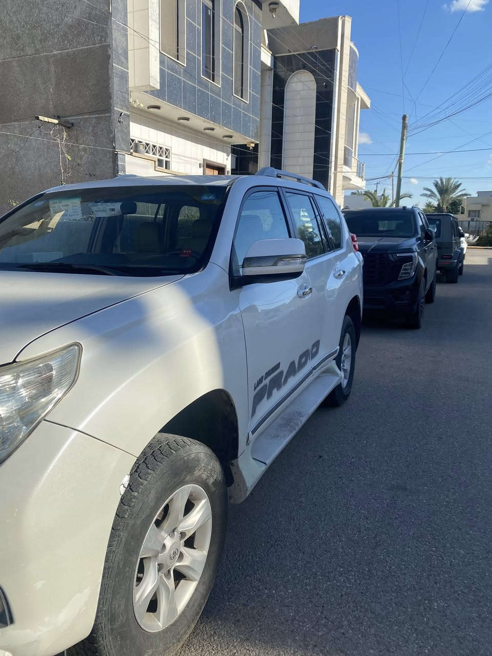 برادو موديل 2011
ماشيه 228
6 سلندر 
دبل تانكي 
فتحه 
مكفوله عده بارد بالجاملغ شبير
وتكحيل بالباب الخلفي 
مراوس حسب القناعه بسعر اقل حته اذا رقم شمالي او بيع 
السعر 260 وبيها مجال 
***********
