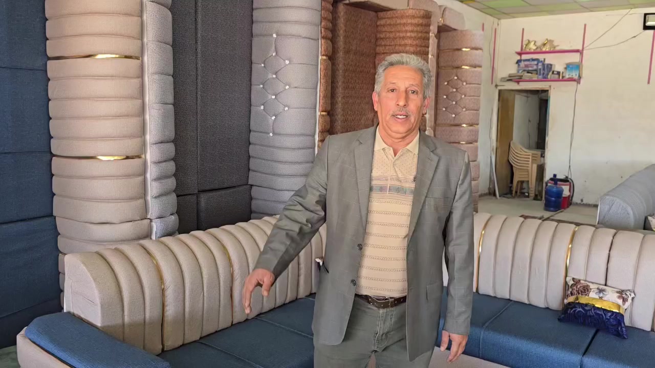 بالنقد والاقساط للموظفين والمتقاعدين حاملي ماستر الرافدين اسعار مناسبه جدا جلسات عربيه وتخم ديوان تسكام درجه اولى موسوقي ع الشرط ١١نفر ٧متر 
العنوان نجف حي الرحمه شارع٢٠ مجمع العائله او مجمع ابو محمد ***********وات
