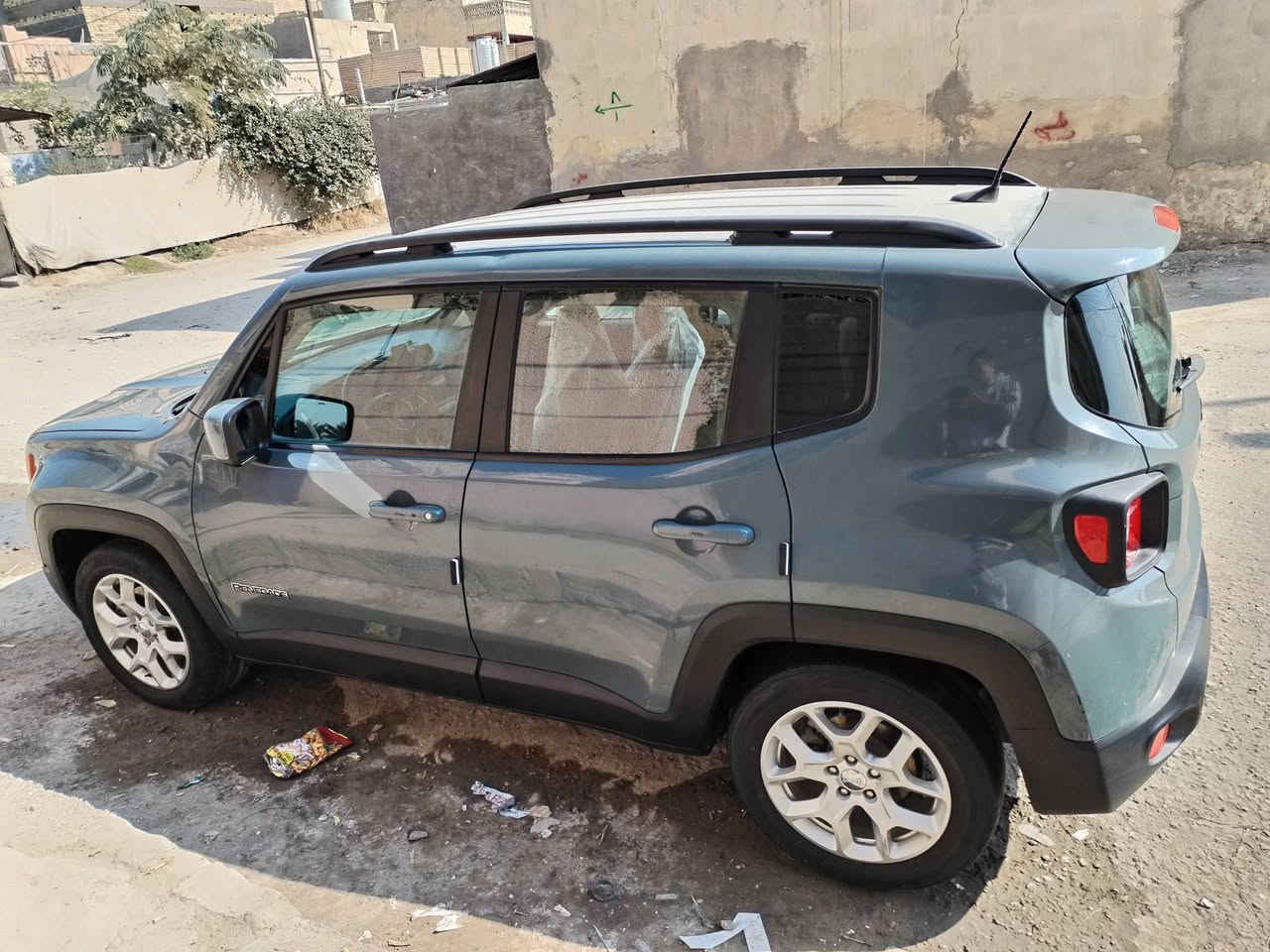 السلام عليكم
جيب رنجيد ٢٠١٨ بسمي ماشيه ٦٥
حاذثها مبين امامك  بابين مصبوغات
نقصها فقط شاشه
السياره 2 wheel
مكانها بابل المركز سعرها ١١٨
***********  اخوان فقط الشراي يتصل
