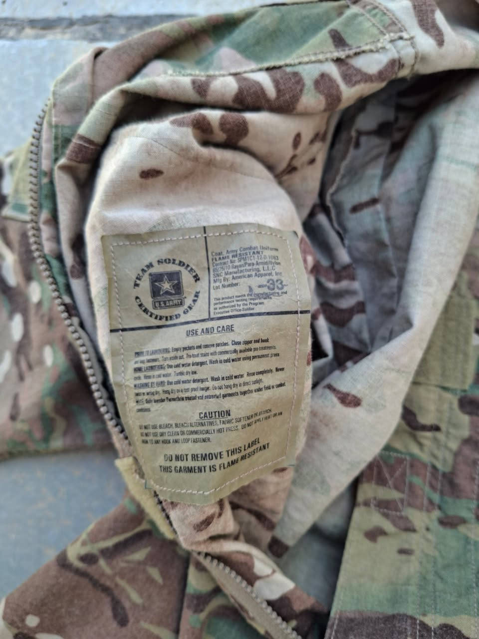 بدلة ملتكم امريكي اصلي يتخلى بيها كسارات دفن ايد ورجل / نوع القماش قطني بارد 
نظافه 100%100
تلبس من 60 الى 73 كيلو غرام 
توصيل موجود


**إذا كنت صاحب هذا الإعلان وتريد حذفه لأي سبب، رجاءا أرسل رسالة إلى الدعم الفني**