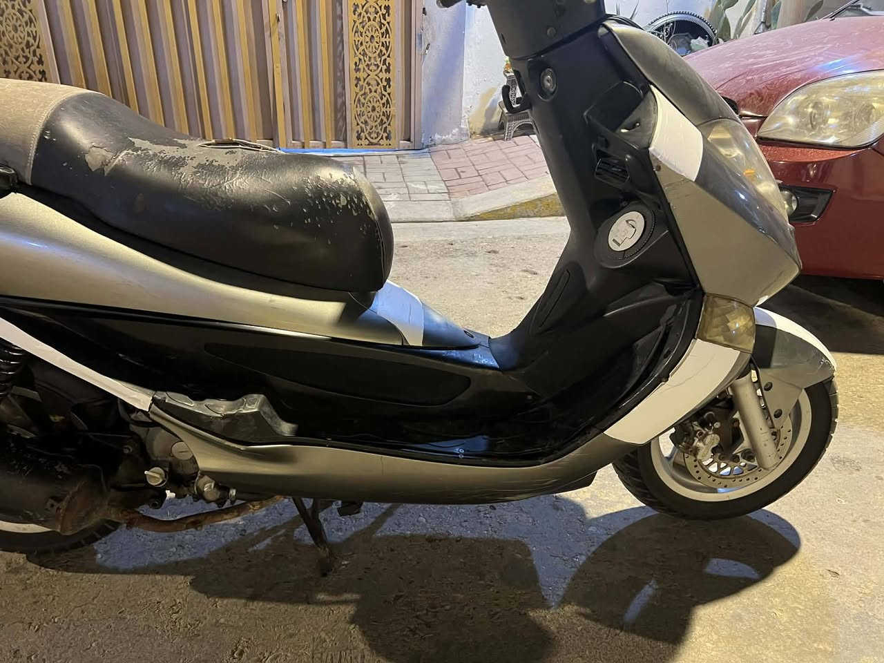 للبيع ٤٢٥ وبي مجال قليل كايمكو جديد مابي اي كسر كفرات كشر كله جديد كهربائيات كيجات دبل إشارة صلف هندر لايت زنون سكن  محرك حلو لا تنقيص ولا تبخير معدل نشط المكان شارع ٢٠ للاتصال ***********
